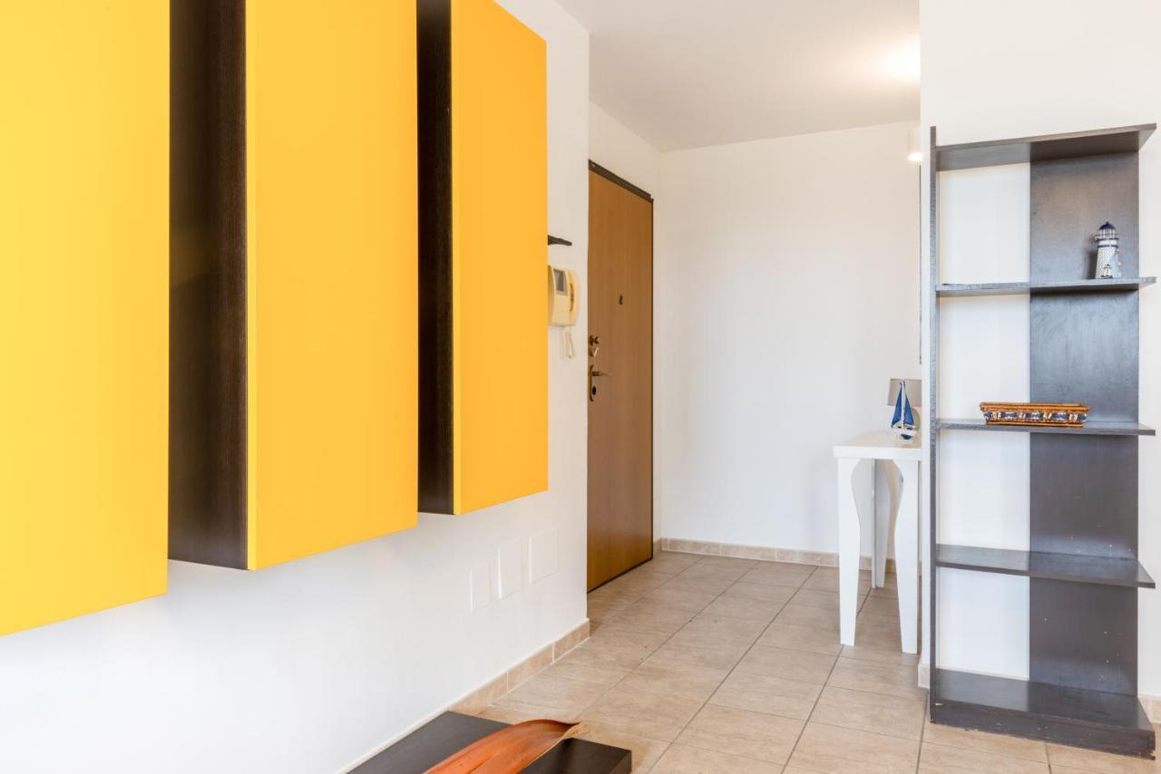 Lecce Colorful Flat With Terrace & Parking Leilighet Eksteriør bilde
